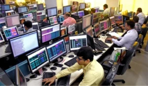 Stock Market में लौटी रौनक, सेंसेक्स 800 अंक उछला; तेजी की 3 बड़ी वजहें